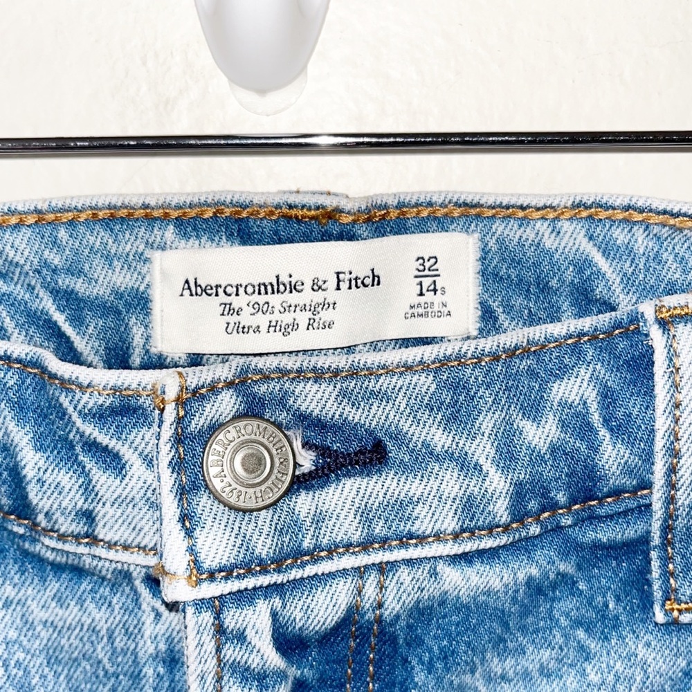 NWT Abercrombie & Fitch Womens 14S 90s Straight Ultra High Rise Jeans Curve Love - Picture 4 of 7